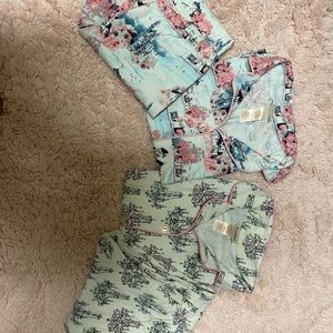 Parisian Style Bedhead Pajamas XS - Lot of 2